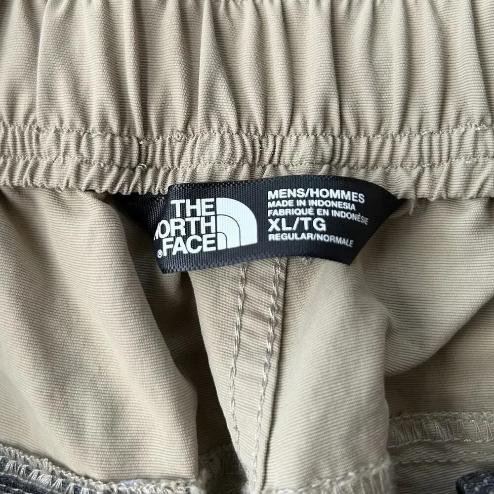 The North Face Paramount Trail Shorts Men's Size XL Hiking Cargo Gorpcore Khaki